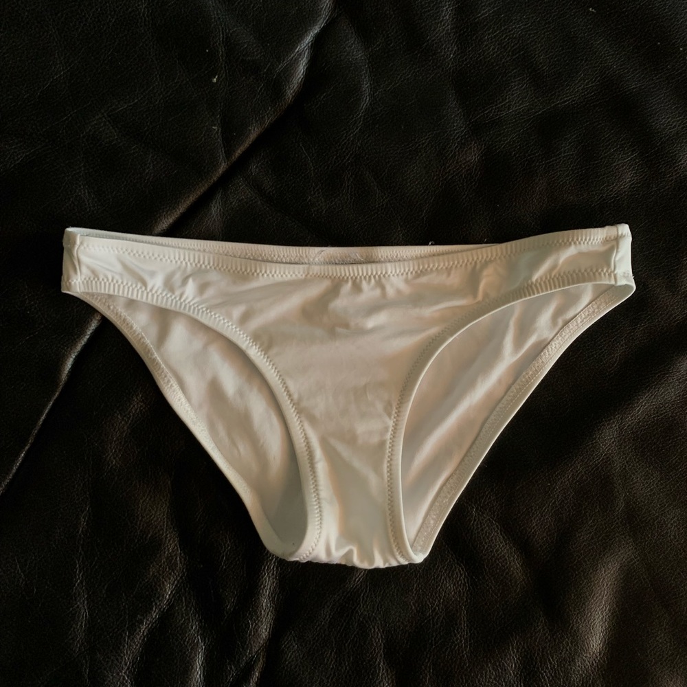 White bcbg bikini bottom size xs